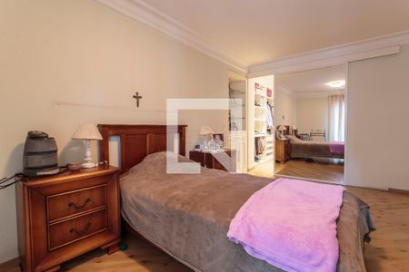 Apartamento à venda com 262m², 3 quartos e 4 vagasquarto 3