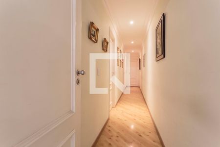 corredor de apartamento à venda com 3 quartos, 262m² em Vila Nova Conceição, São Paulo