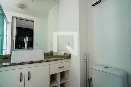 Apartamento à venda com 85m², 1 quarto e 1 vaga Apartamento à venda com 85m², 1 quarto e 1 vagaBanheiro da Suite