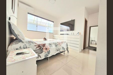 Casa à venda com 238m², 3 quartos e 2 vagasSuite