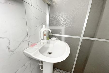 Casa para alugar com 78m², 2 quartos e 1 vagaBanheiro 2