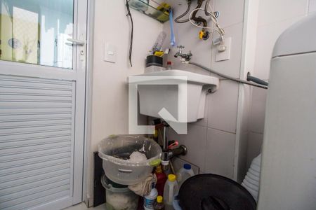 Apartamento à venda com 68m², 3 quartos e 1 vagaÁrea de Serviço