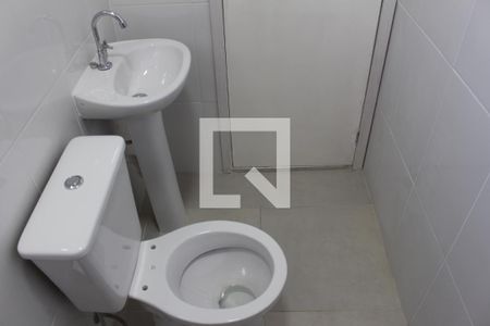 Casa para alugar com 53m², 2 quartos e sem vagaBanheiro 