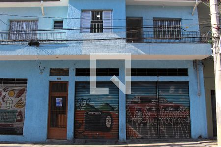 Casa para alugar com 53m², 2 quartos e sem vagaFachada