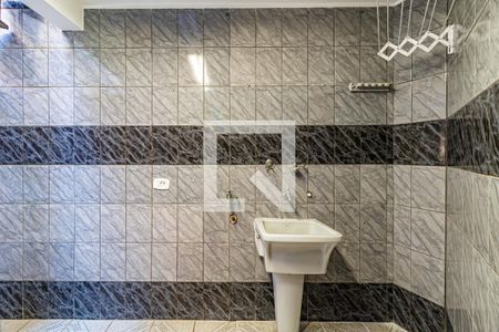 Casa para alugar com 79m², 2 quartos e 2 vagasÁrea de serviço
