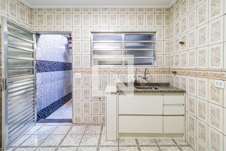 Casa para alugar com 79m², 2 quartos e 2 vagasCozinha