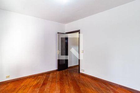 Quarto 01 de casa para alugar com 2 quartos, 79m² em Jardim Ester, São Paulo