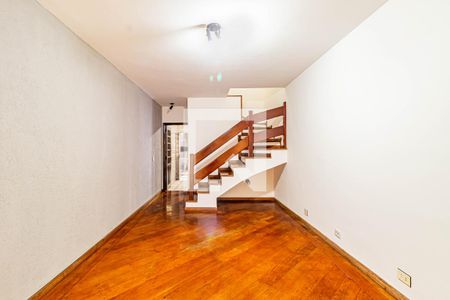 Sala de casa para alugar com 2 quartos, 79m² em Jardim Ester, São Paulo