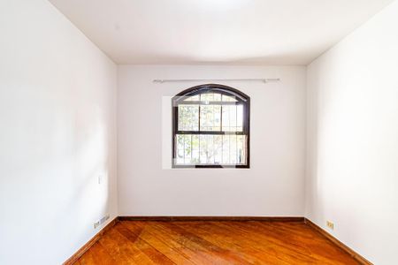 Casa para alugar com 79m², 2 quartos e 2 vagasQuarto 01