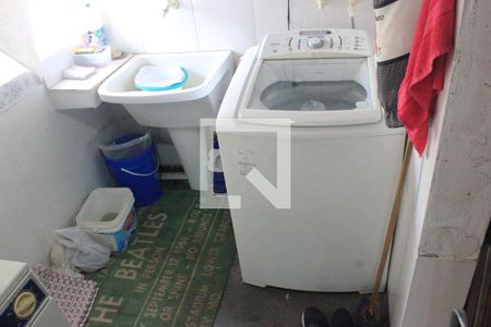 Casa à venda com 255m², 3 quartos e sem vagaLavanderia