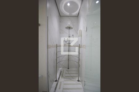 Apartamento para alugar com 73m², 2 quartos e 1 vagaChuveiro