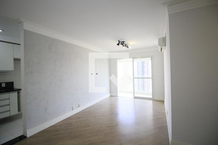 Apartamento para alugar com 73m², 2 quartos e 1 vagaSala