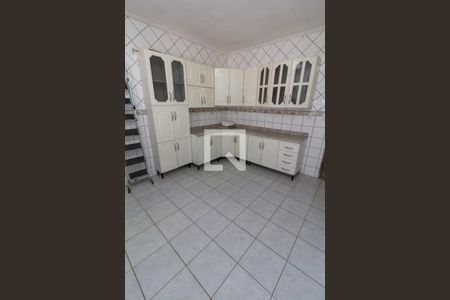 Casa para alugar com 100m², 2 quartos e 3 vagas Casa para alugar com 100m², 2 quartos e 3 vagasCozinha