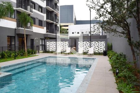 Studio à venda com 27m², 1 quarto e sem vagaPiscina