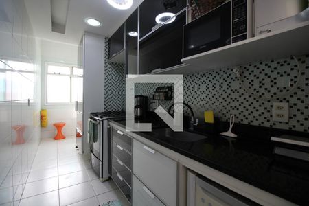 Apartamento à venda com 178m², 4 quartos e 2 vagasCozinha