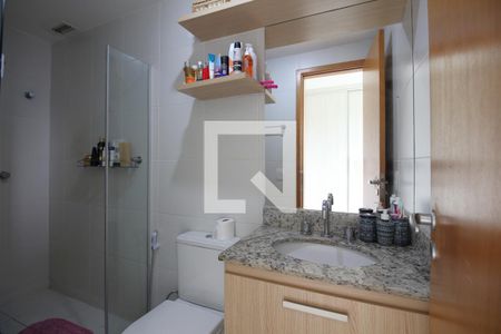 Apartamento à venda com 178m², 4 quartos e 2 vagasQuarto 2 - Banheiro da Suíte