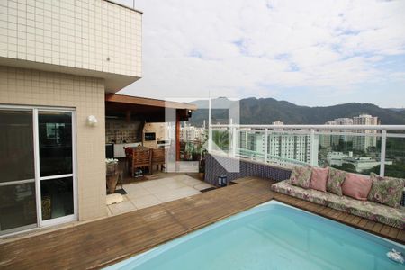 Apartamento à venda com 178m², 4 quartos e 2 vagasÁrea Externa