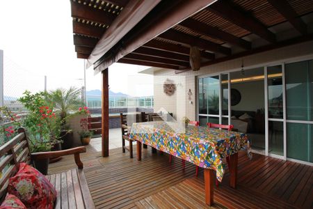 Apartamento à venda com 178m², 4 quartos e 2 vagasÁrea Externa