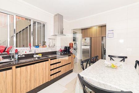 Casa à venda com 157m², 3 quartos e 2 vagasCozinha