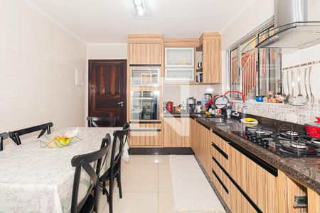 Casa à venda com 157m², 3 quartos e 2 vagasCozinha