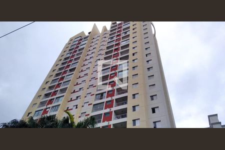 Apartamento à venda com 48m², 2 quartos e 1 vaga Apartamento à venda com 48m², 2 quartos e 1 vagaFachada