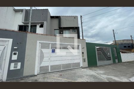 Casa à venda com 130m², 3 quartos e 2 vagasFachada