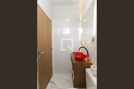 Casa à venda com 130m², 3 quartos e 2 vagasBanheiro da Suíte 1