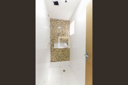 Casa à venda com 130m², 3 quartos e 2 vagasBanheiro