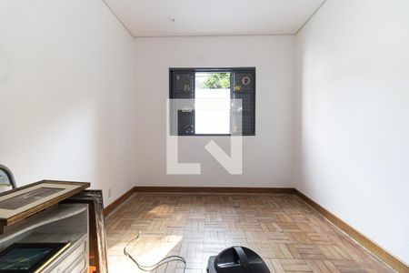 Casa à venda com 464m², 3 quartos e 4 vagas Casa à venda com 464m², 3 quartos e 4 vagasQuarto 2