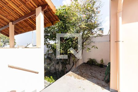 Casa à venda com 464m², 3 quartos e 4 vagas Casa à venda com 464m², 3 quartos e 4 vagasCorredor Lateral