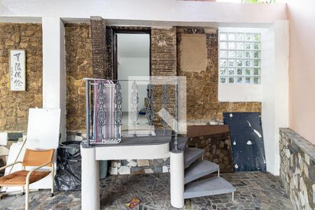 Casa à venda com 464m², 3 quartos e 4 vagas Casa à venda com 464m², 3 quartos e 4 vagasEntrada