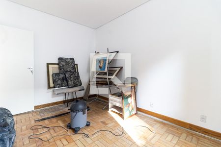 Casa à venda com 464m², 3 quartos e 4 vagas Casa à venda com 464m², 3 quartos e 4 vagasQuarto 2