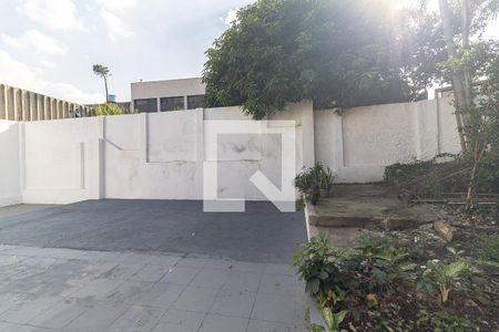 Casa à venda com 464m², 3 quartos e 4 vagas Casa à venda com 464m², 3 quartos e 4 vagasVista do Quarto 1