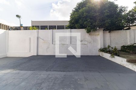 Casa à venda com 464m², 3 quartos e 4 vagas Casa à venda com 464m², 3 quartos e 4 vagasVista do Quarto 2