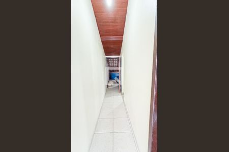 Casa para alugar com 250m², 4 quartos e 6 vagas Casa para alugar com 250m², 4 quartos e 6 vagasCorredor - Sotão