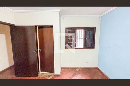 Casa para alugar com 250m², 4 quartos e 6 vagas Casa para alugar com 250m², 4 quartos e 6 vagasSuite 2