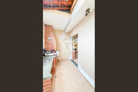 Casa para alugar com 250m², 4 quartos e 6 vagas Casa para alugar com 250m², 4 quartos e 6 vagasChurrasqueira