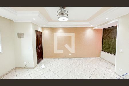 Casa para alugar com 250m², 4 quartos e 6 vagas Casa para alugar com 250m², 4 quartos e 6 vagasSala