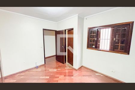 Casa para alugar com 250m², 4 quartos e 6 vagas Casa para alugar com 250m², 4 quartos e 6 vagasSuite 2