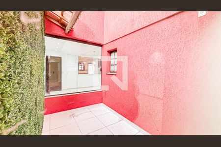 Casa para alugar com 250m², 4 quartos e 6 vagas Casa para alugar com 250m², 4 quartos e 6 vagasJardim de Inverno