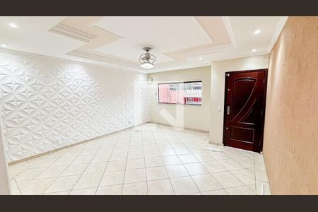 Casa para alugar com 250m², 4 quartos e 6 vagas Casa para alugar com 250m², 4 quartos e 6 vagasSala