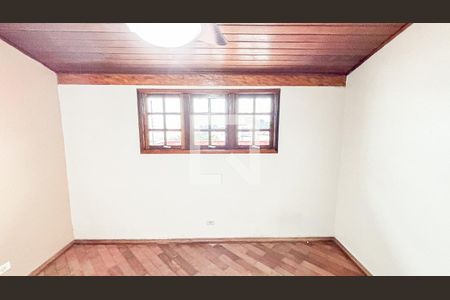 Casa para alugar com 250m², 4 quartos e 6 vagas Casa para alugar com 250m², 4 quartos e 6 vagasSuíte 4 - Sótão