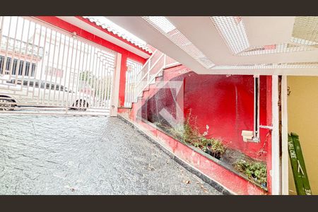 Casa para alugar com 250m², 4 quartos e 6 vagas Casa para alugar com 250m², 4 quartos e 6 vagasGaragem