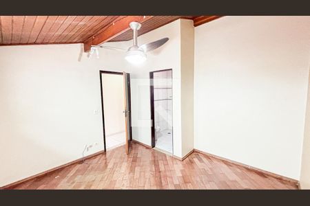 Casa para alugar com 250m², 4 quartos e 6 vagas Casa para alugar com 250m², 4 quartos e 6 vagasSuíte 4 - Sótão
