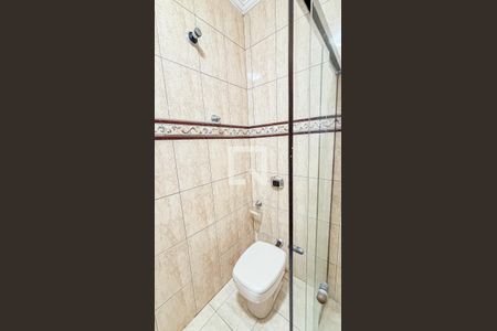 Casa para alugar com 250m², 4 quartos e 6 vagas Casa para alugar com 250m², 4 quartos e 6 vagasBanheiro da Suíte 3