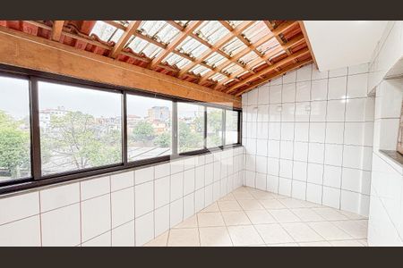 Casa para alugar com 250m², 4 quartos e 6 vagas Casa para alugar com 250m², 4 quartos e 6 vagasÁrea de Serviço