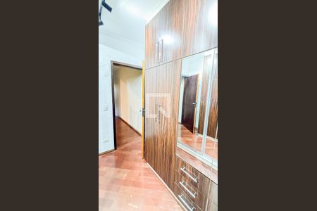 Casa para alugar com 250m², 4 quartos e 6 vagas Casa para alugar com 250m², 4 quartos e 6 vagasSuíte 3 - Closet