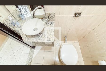 Casa para alugar com 250m², 4 quartos e 6 vagas Casa para alugar com 250m², 4 quartos e 6 vagasLavabo