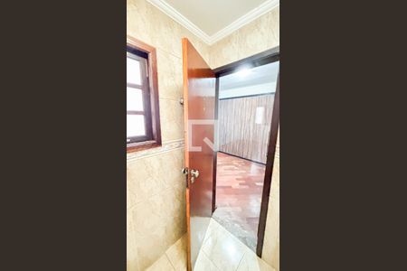 Casa para alugar com 250m², 4 quartos e 6 vagas Casa para alugar com 250m², 4 quartos e 6 vagasBanheiro da Suíte 2