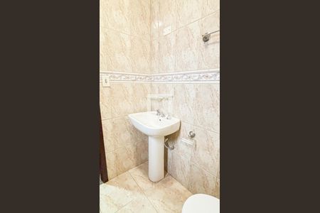 Casa para alugar com 250m², 4 quartos e 6 vagas Casa para alugar com 250m², 4 quartos e 6 vagasBanheiro da Suíte 2